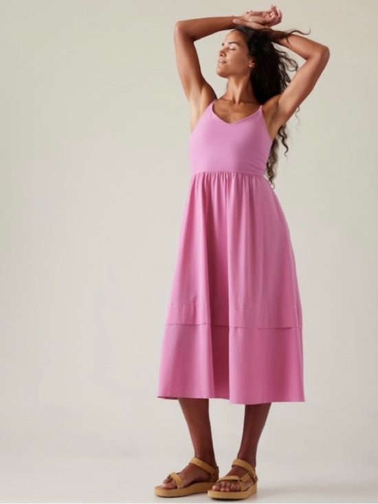 Athleta Dresses & Skirts - Athleta Elation V-Neck Hybrid Dress Midi Shelf Bra Pink SPF Athletic